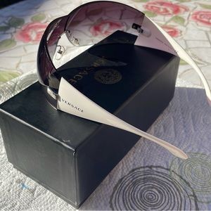 VERSACE Sunglasses VE 2054 1000/8G 115 Gunmetal & White w/Grey Gradient Lens